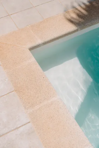 Création de plages et abords de piscine à Bazas, Bazas, Maçonnerie Jérôme Lucat