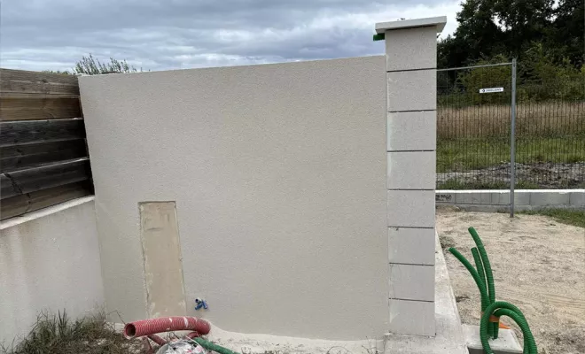 Prolongement d'une clôture, Bazas, Maçonnerie Jérôme Lucat